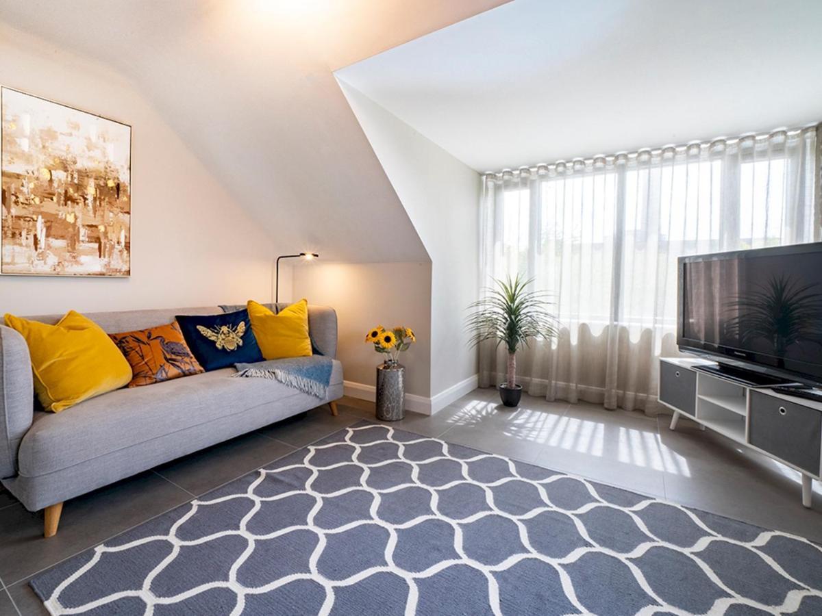 Апартаменты Pass The Keys Luxurious 1Br Apt In Prime Location With Top Amenities Белфаст Экстерьер фото